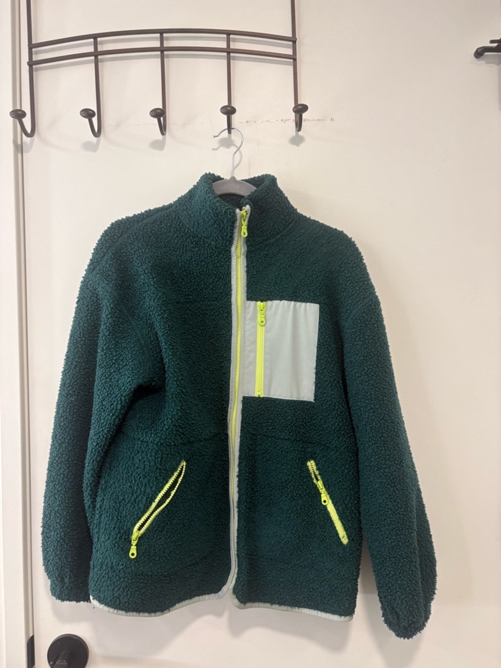 Universal Thread Dark Green Sherpa Fleece Jacket with Light Gray Trim